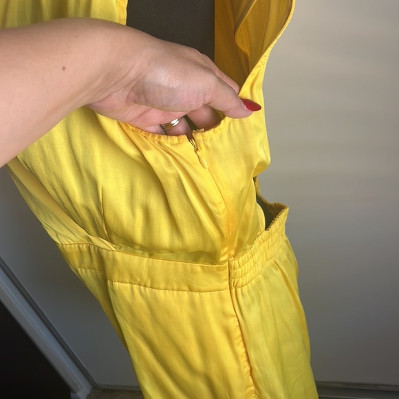 BEBE YELLOW ROMPER - Picture 6 of 6